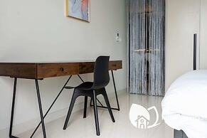 Datum Jelatek by Plush