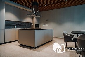 Datum Jelatek by Plush