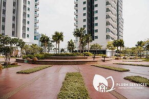 Datum Jelatek by Plush