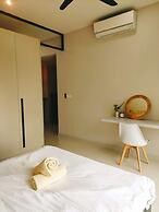 Datum Jelatek by Plush