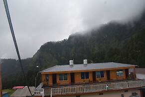 Chopta Himrab Resort