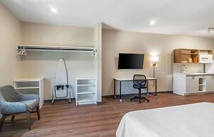 Extended Stay America Premier Suites - Fort Myers - Airport