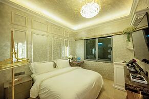 Ritz Residence @ Imago Mall Loft B