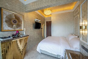 Ritz Residence @ Imago Mall Loft B