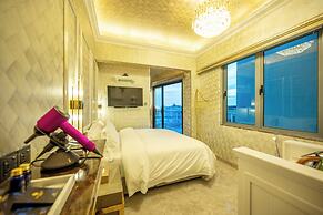 Ritz Residence @ Imago Mall Loft B