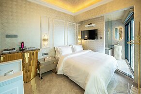 Ritz Residence @ Imago Mall Loft B