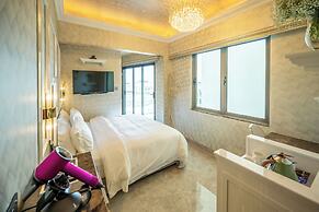 Ritz Residence @ Imago Mall Loft B