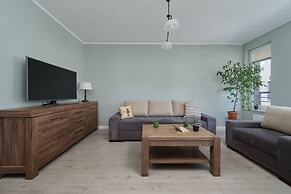Elegant Wroclaw Apartment by Renters
