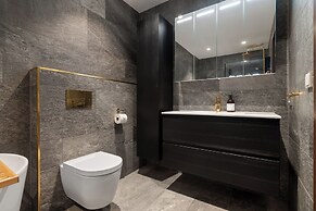 Enter Tromsø Luxury Villa