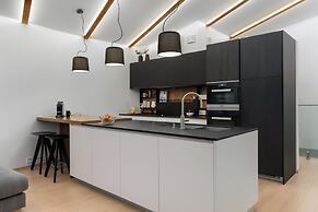 Enter Tromsø Luxury Villa