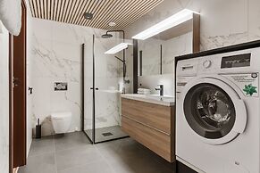 Enter Tromsø Luxury Villa