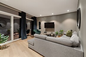 Enter Tromsø Luxury Villa