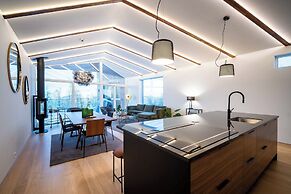 Enter Tromsø Luxury Villa
