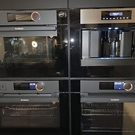 Enter Tromsø Luxury Villa