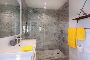 Amarillo House - Luxury Home With Pool Spa