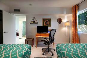 Amarillo House - Luxury Home With Pool Spa