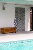 Mid-century Gem w Secret 4th Bedroom Near Downtown