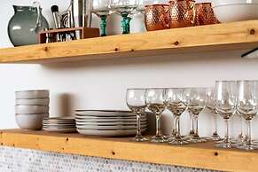 Mid-century Gem w Secret 4th Bedroom Near Downtown