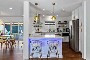 The Desert Xscape Pool Views