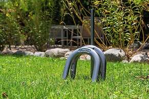 Poolside Palm Springs Paradise