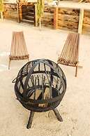 Cozy Rustic Home Minutes to Joshua Tree Nat l Park