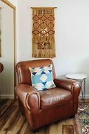 Cozy Rustic Home Minutes to Joshua Tree Nat l Park