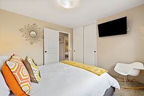 Casita Cerritos - NEW - Luxurious Modern Retreat in Palm Springs