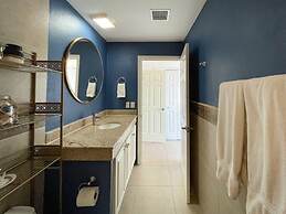 Glamorous Fully Equipped Condo With Amazing Sunset