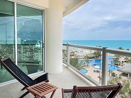 Quiet Beachfront Condo With Pools Private Beach