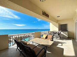 Family Friendly Condo With Oceanfront Views