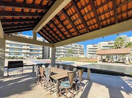 Admire Sea View From a Stunning Condo
