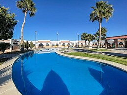 Mexican Ambience Townhome With Pool 28