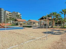 Modern Ocean View Condo With Pools Gym