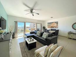 Modern Ocean View Condo With Pools Gym