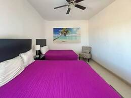 Modern Ocean View Condo With Pools Gym