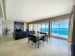 Breathtaking Luxury Oceanfront Condo