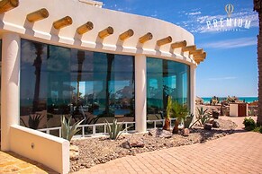Breathtaking Luxury Oceanfront Condo
