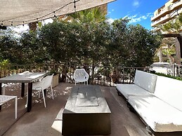 Stunning Villa at Sandy Beach With Beach