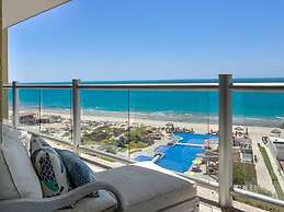 Oceanfront Gem With Pools Private Beach