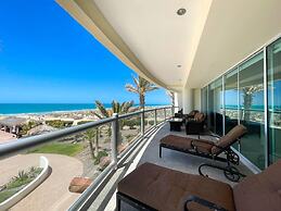 Beachfront Condo With Pools Beach Access