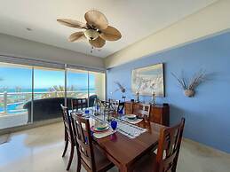 Beachfront Condo With Pools Beach Access