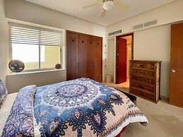 Beachfront Condo With Pools Beach Access