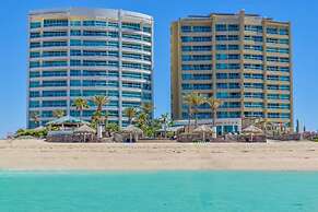 Beachfront Condo With Pools Beach Access
