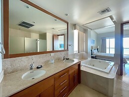 Oceanfront Condo With Astonishing View Private