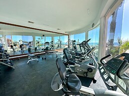 Oceanfront Condo With Astonishing View Private