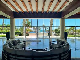 Oceanfront Condo With Astonishing View Private