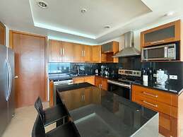 Oceanfront Condo With Astonishing View Private