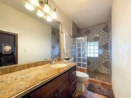 Homely Mexican Accent Apartment 2