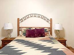 Homely Mexican Accent Apartment 2