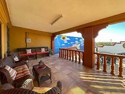 Homely Mexican Accent Apartment 2